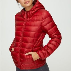BNWOT Aritzia TNA Botanie Puffer